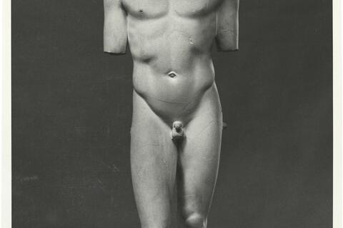 calco di scultura Efebo di Kritios 159 photo