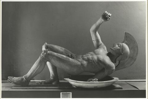 calco di scultura Sculture del frontone orientale del tempio di Aphaia ad Egina 180 photo