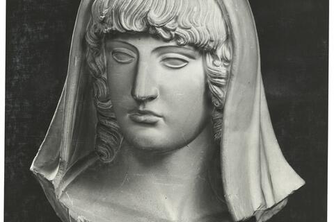 calco di scultura Testa femminile della c.d. Hestia Giustiniani 213 photo
