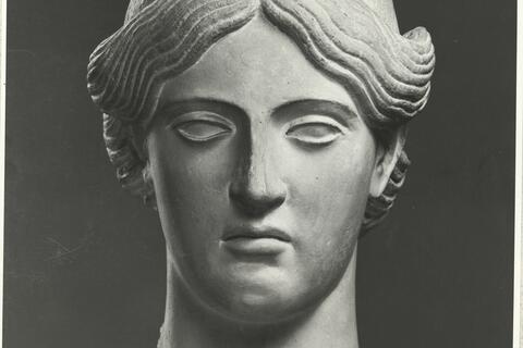 calco di scultura Testa femminile del "tipo Candia" 214 photo