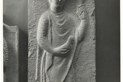 calco di scultura Stele funeraria di Vekedamos 227 photo