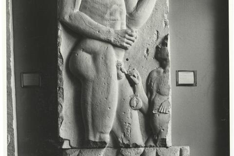 calco di scultura Stele funeraria 235 photo