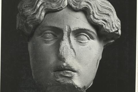 calco di scultura Testa femminile "tipo Terme-Budapest" 242 photo