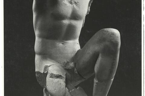 calco di scultura Decorazione scultorea del frontone est del tempio di Zeus a Olimpia 268 photo