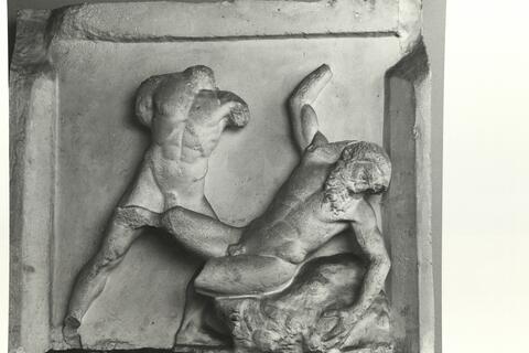 calco di scultura Metopa del lato Nord dell'Ephaisteion: Teseo e Skiron 402 photo