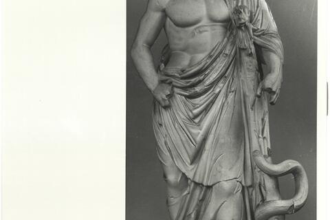 calco di scultura Statua di Asclepio 618 photo