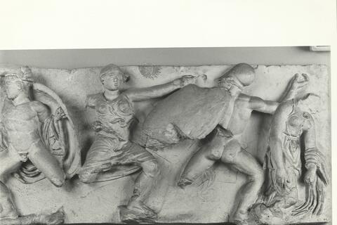 calco di scultura Amazzonomachia, Tempio di Apollo Epicurio a Bassae. Parte del rilievo del lato est del fregio 623 photo