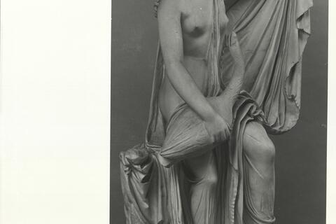 calco di scultura Statua di Leda con il cigno 636 photo