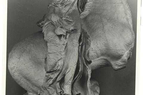 calco di scultura Fanciulla a cavallo (Aura?). Acroterio laterale
(nord) del frontone occidentale del Tempio di Asclepio a Epidauro 647 photo