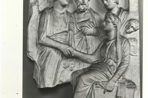 calco di scultura Stele funeraria di Kleo e Phainippe 710 photo