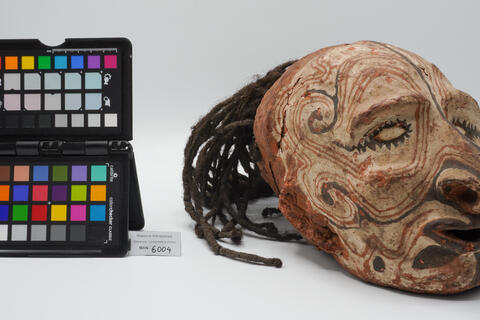 Testa modellata della rappresentazione di volto umano 6004 photo