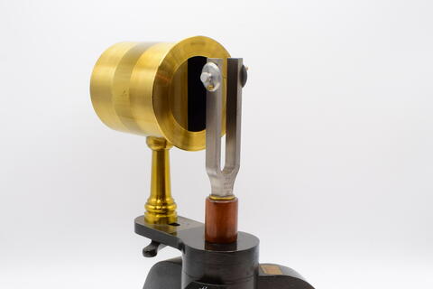 Diapason con risonatore AC_0022 photo