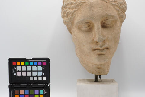 calco di testa femminile 00077 photo