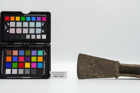 ascia villanoviana 00238 photo