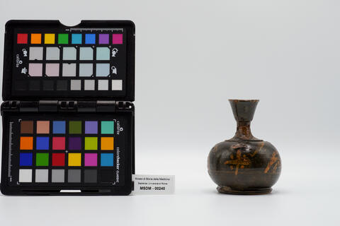 unguentario 00240 photo