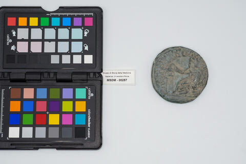 calco di moneta 00257 photo