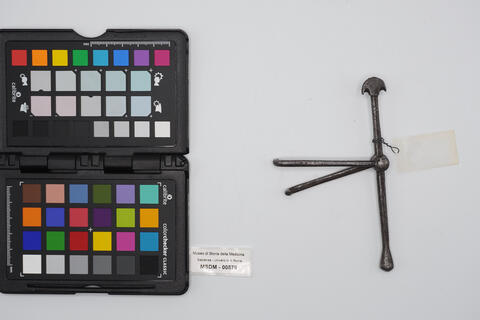 strumento per estrazione 00579 photo