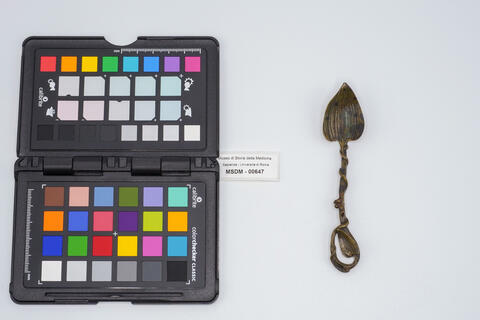 cucchiaio per terapia 00647 photo