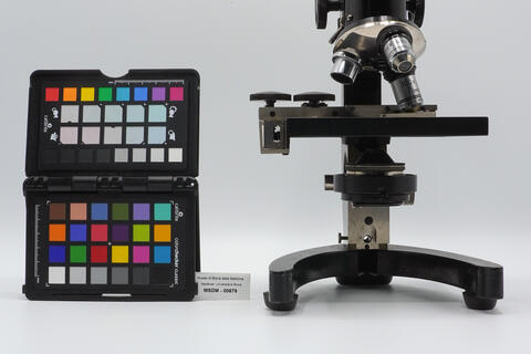 microscopio monoculare 00679 photo