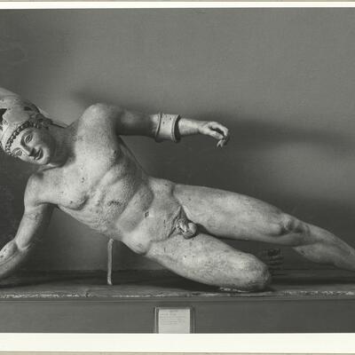 calco di scultura Sculture del frontone occidentale del tempio di Atena Aphaia ad Egina 169 photo