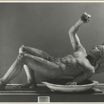 calco di scultura Sculture del frontone orientale del tempio di Aphaia ad Egina 180 photo