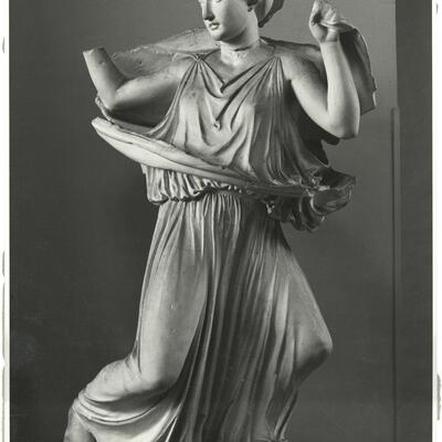 calco di scultura Niobide fuggente 239 photo