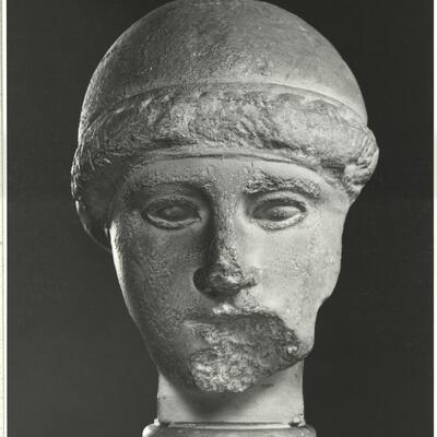 calco di scultura Decorazione scultorea del frontone est del tempio di Zeus a Olimpia 256 photo