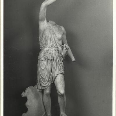 calco di scultura Amazzone dal Canopo di Villa Adriana 305 photo