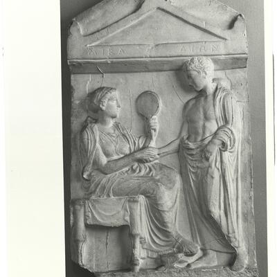 calco di scultura Stele funeraria di Mika e Dion 379 photo