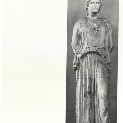 calco di scultura Cariatide dell'Eretteo di Atene 495 photo