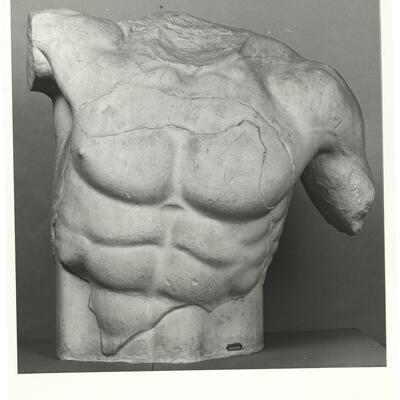 calco di scultura Torso di Poseidon, dal frontone Ovest del Partenone 524 photo