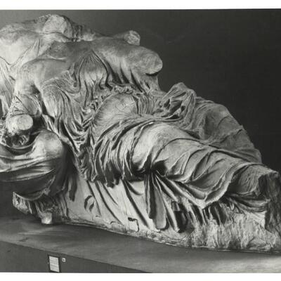 Calco di scultura Dione e Afrodite 538 photo