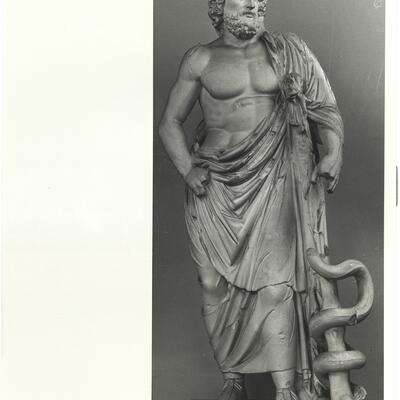 calco di scultura Statua di Asclepio 618 photo