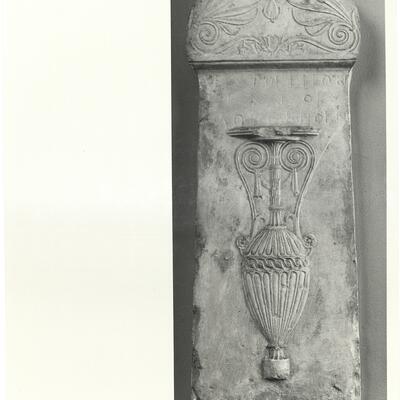 calco di scultura Stele funeraria di Aristogitone con lekythos 624 photo