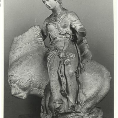 calco di scultura Fanciulla a cavallo (Aura?). Acroterio laterale (sud)
del frontone occidentale del Tempio di Asclepio a Epidauro 641 photo