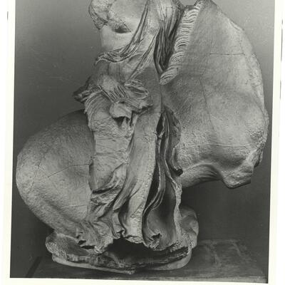 calco di scultura Fanciulla a cavallo (Aura?). Acroterio laterale
(nord) del frontone occidentale del Tempio di Asclepio a Epidauro 647 photo