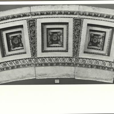 calco di scultura Soffitto del colonnato interno
della Tholos (Thymele) di Epidauro 650 photo