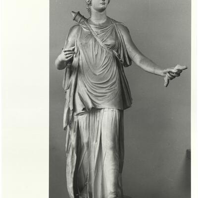 calco di scultura Statua di Artemide (tipo Colonna) 678 photo