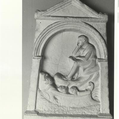 calco di scultura Stele funeraria di Spurius Granius 704 photo