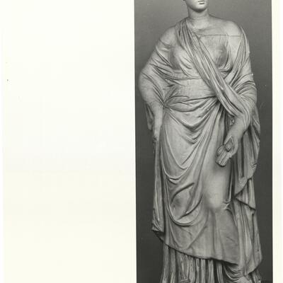 calco di scultura Statua della c.d. "Cerere Mattei", da Roma 747 photo