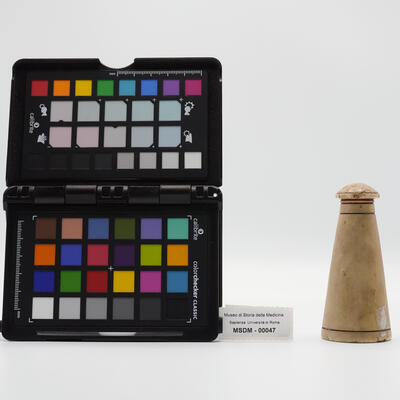 amuleto a forma fallica 00047 photo