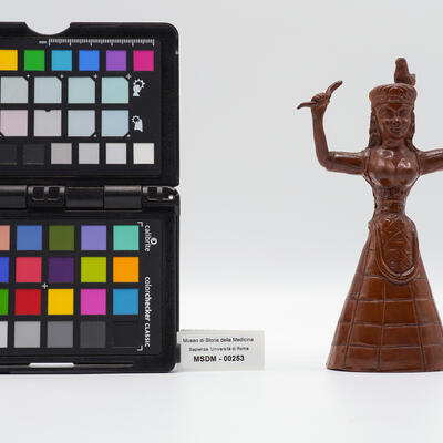 dea dei serpenti 00253 photo