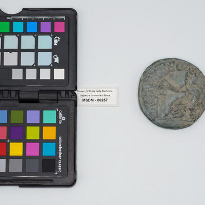 calco di moneta 00257 photo