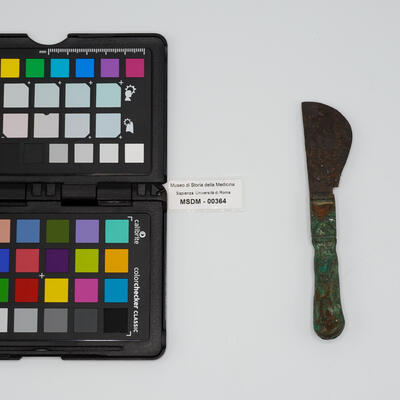 coltello chirurgico 00364 photo