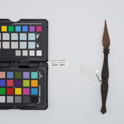 coltello chirurgico 00544 photo