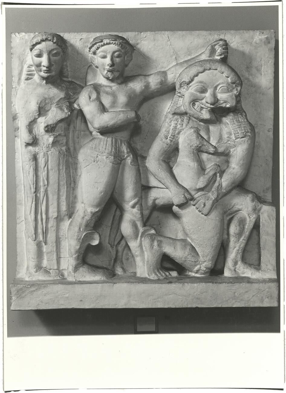 calco di scultura Metopa del c.d. Tempio C di Selinunte 128 photo