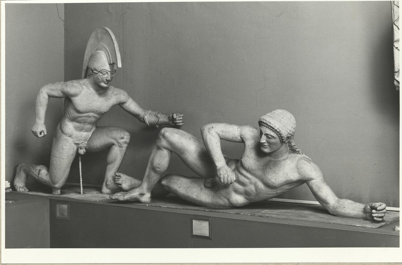 calco di scultura Sculture del frontone occidentale del tempio di Atena Aphaia ad Egina 168 photo