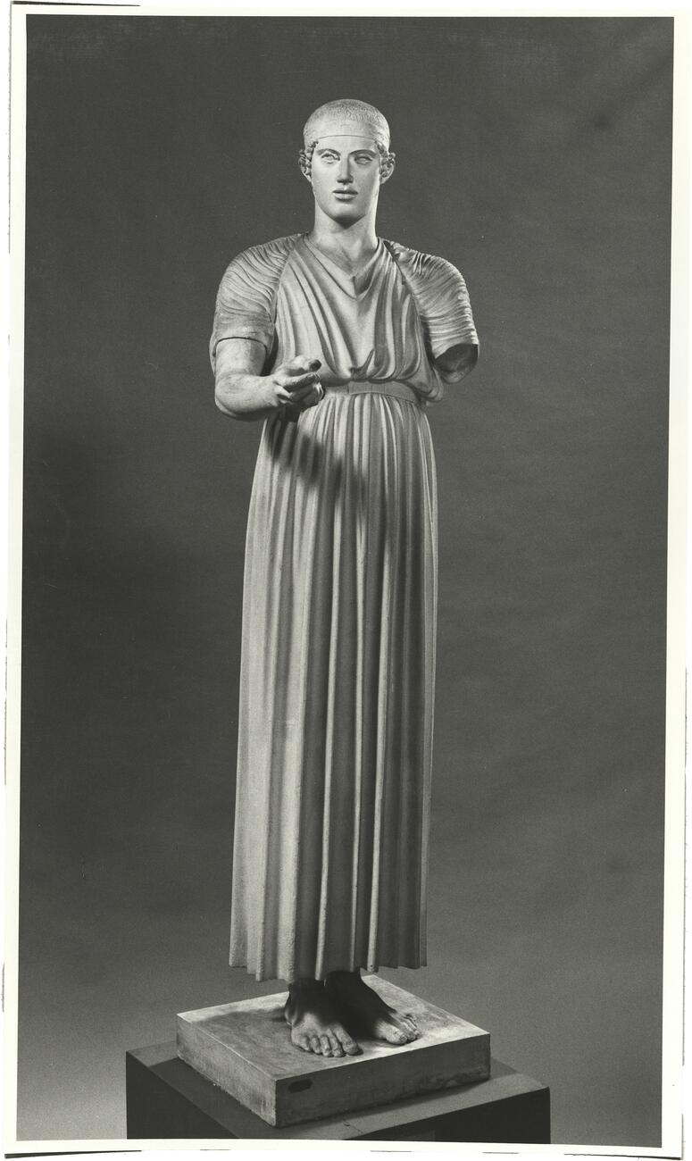 calco di scultura Auriga di Delfi 200 photo