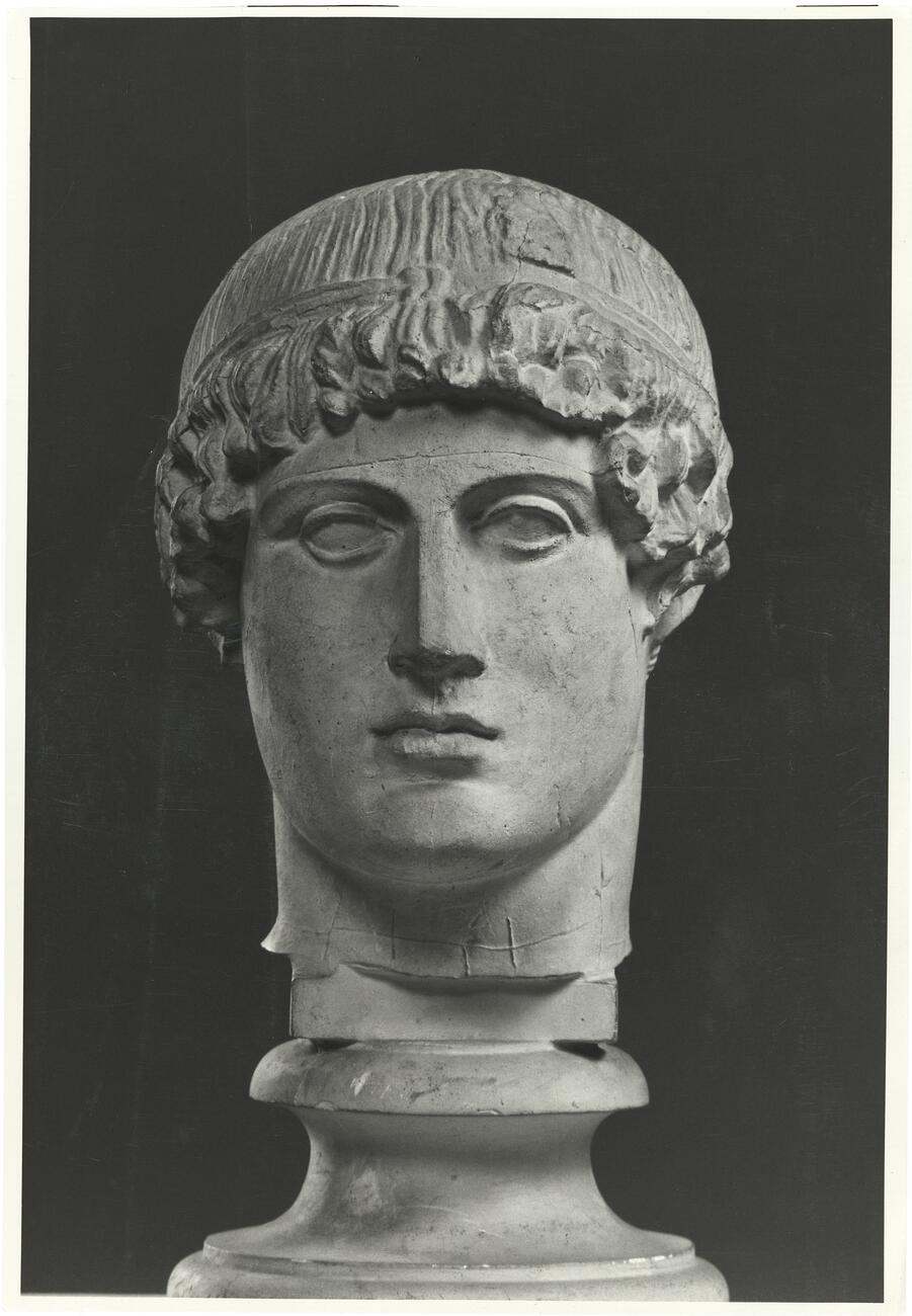 calco di scultura Testa del c.d. Auriga dell'Esquilino 207 photo