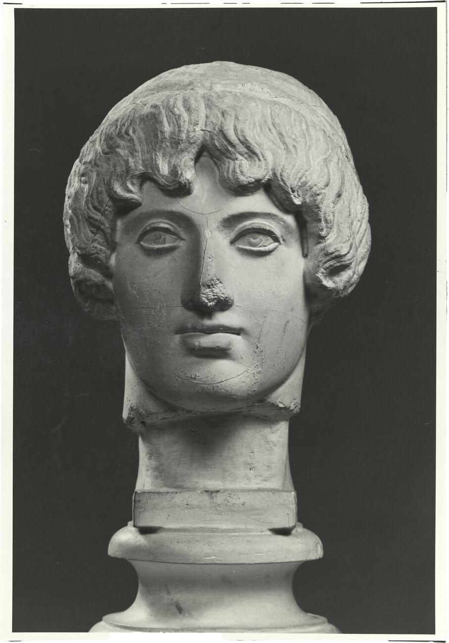 calco di scultura Testa del c.d. Apollo dell'Omphalos 209 photo